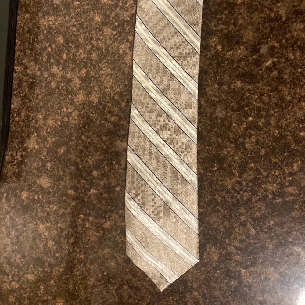 JOSEPH ABBOUD BESPOKE EXCLUSIVE NEW YORK TIE